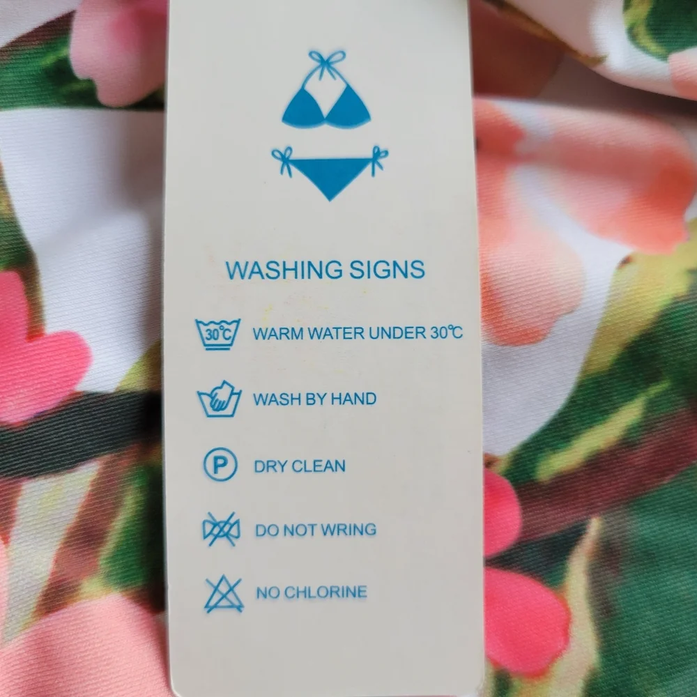 🌟 NWT BEACHSISSI ⛱️ One Piece Flirty Floral Women's Swimwear Size M Ruffles - Picture 7 of 8